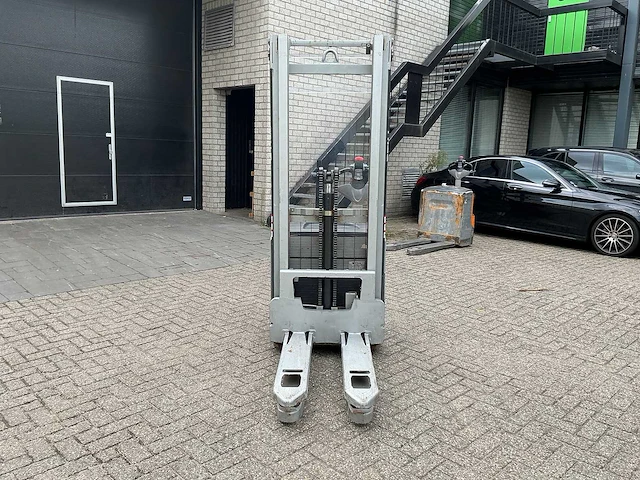 Still - exv14c - stapelaars - 2020 - afbeelding 6 van  9