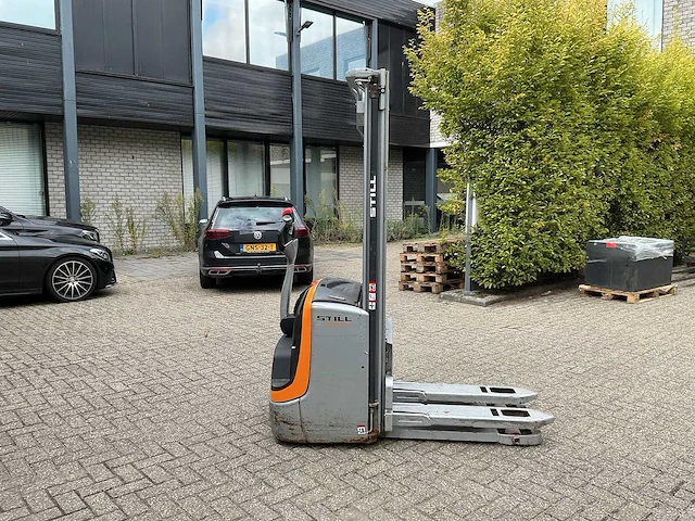 Still - exv14c - stapelaars - 2020 - afbeelding 5 van  9