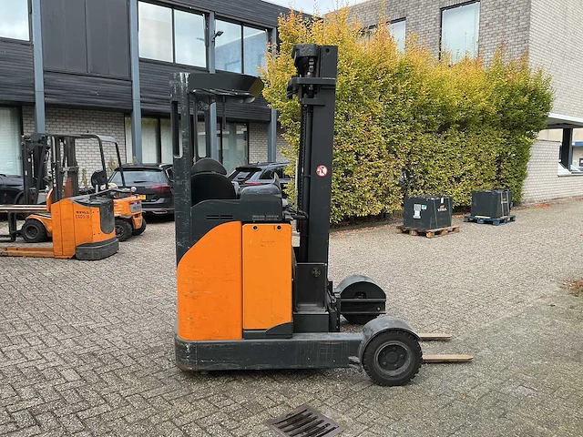 Still - fm-se14 - reachheftruck - 2010 - afbeelding 8 van  11