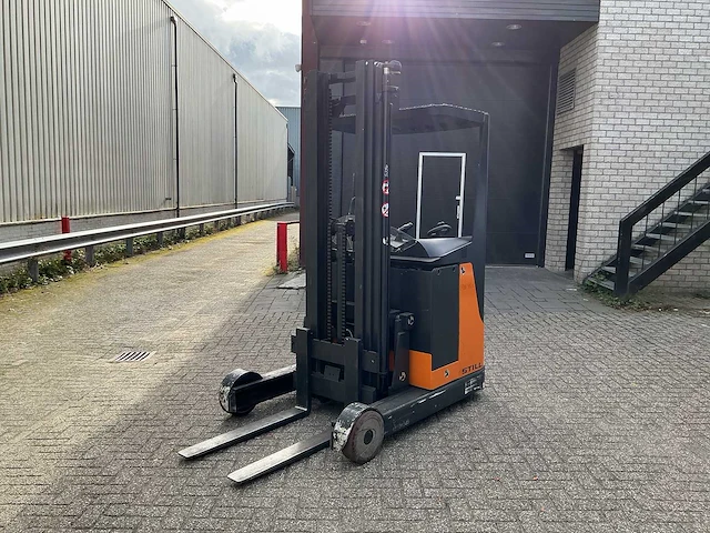 Still - fm14i - reachheftruck - 2005 - afbeelding 1 van  11