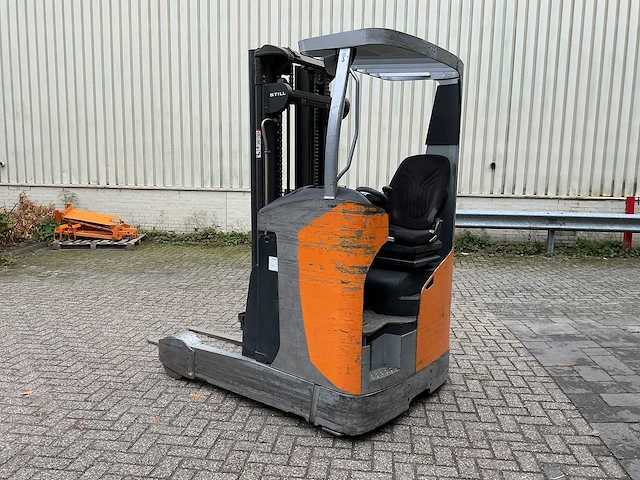Still - fmx-14 - reachheftruck - 2014 - afbeelding 3 van  9