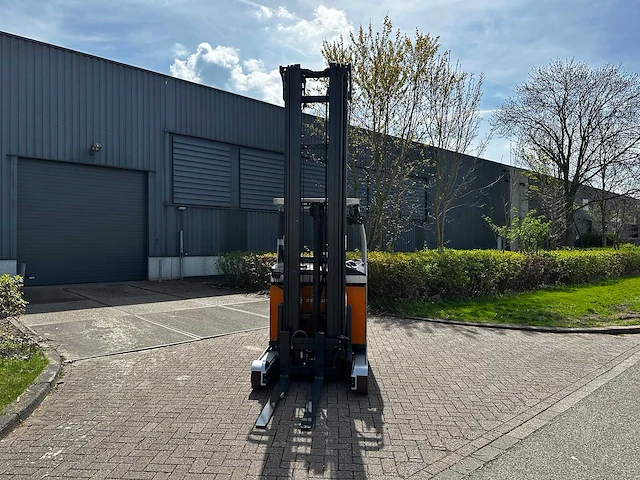 Still - fmx14 - reachheftruck - 2018 - afbeelding 4 van  11