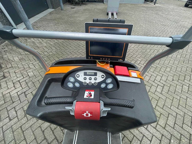 Still - orderpicker - 2008 - afbeelding 11 van  15