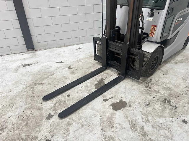 Still - rx60-30 - forklift trucks - 2014 - afbeelding 2 van  16