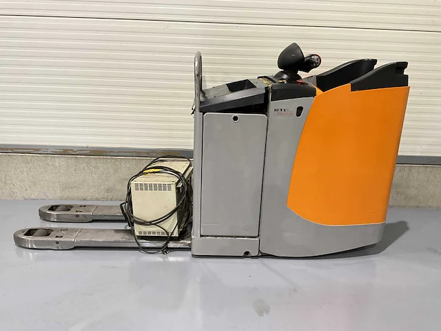 Still exu-s 22 elektrische meerij palletwagen - afbeelding 6 van  14