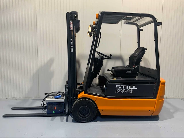 Still r20-16 - 4.4m triplex, free-lift, accu van 2022, oplader - 5071 uren - vorkheftruck - afbeelding 10 van  17