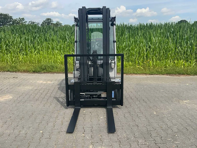 Still rx70-35h hybride vorkheftruck - afbeelding 23 van  36