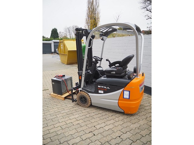 Still - afbeelding 23 van  42