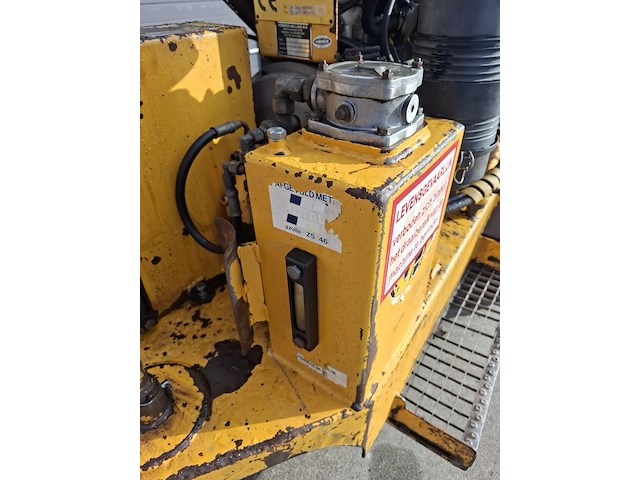 Stobbenfrees, vermeer, sc 410, 1997 - afbeelding 3 van  24