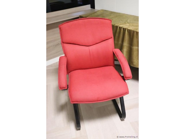 Stoel - rood gestoffeerd - 63x65x95cm - afbeelding 1 van  3