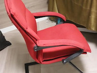 Stoel - rood gestoffeerd - 63x65x95cm - afbeelding 2 van  3