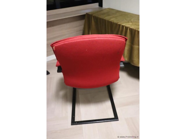 Stoel - rood gestoffeerd - 63x65x95cm - afbeelding 3 van  3