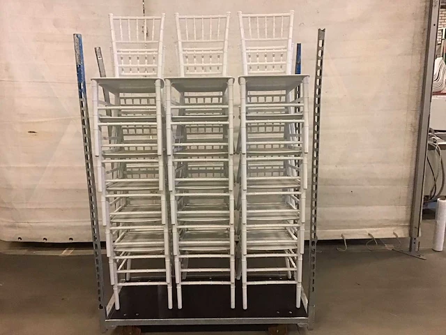 Stoel (18x) wit bruiloft - afbeelding 5 van  5