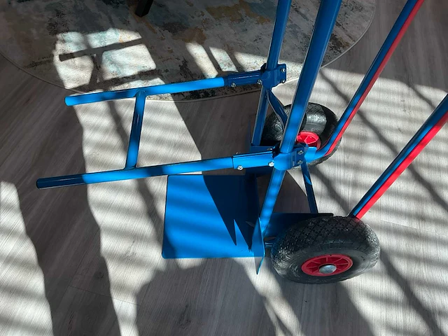 Stoelen steekwagen - afbeelding 2 van  4