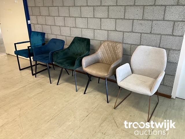 Stoelen - afbeelding 2 van  6