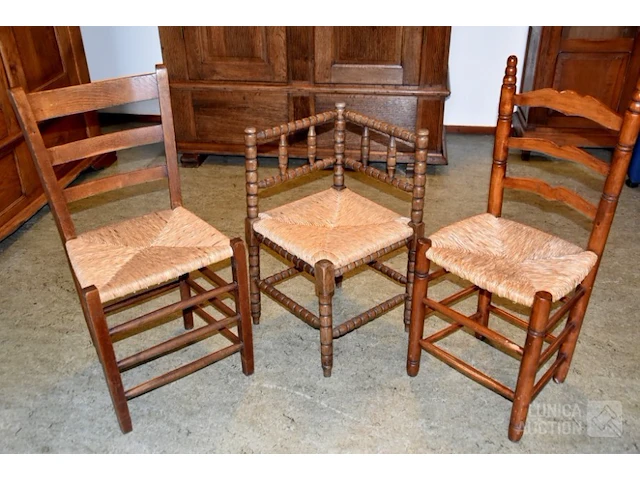 Stoelen - afbeelding 2 van  4