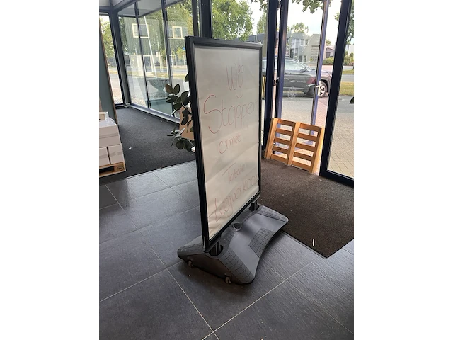 Stoepbord, gebruikt - afbeelding 2 van  3