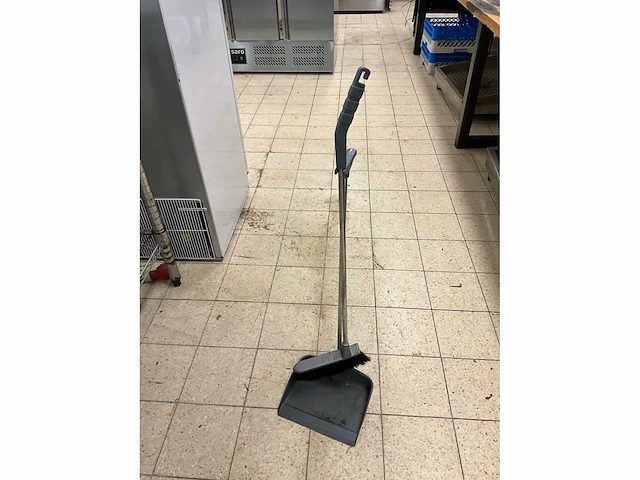 Stoffer en blik met verlengde steel (4x) - afbeelding 3 van  4