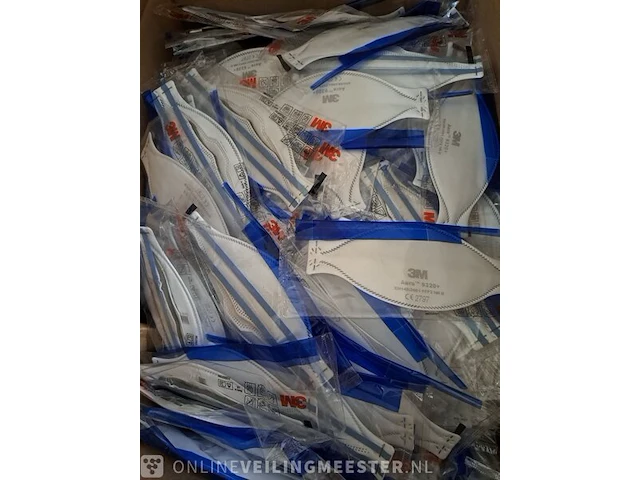 Stofmasker 3m, ffp2 3m aura 9320+, wit - afbeelding 1 van  4