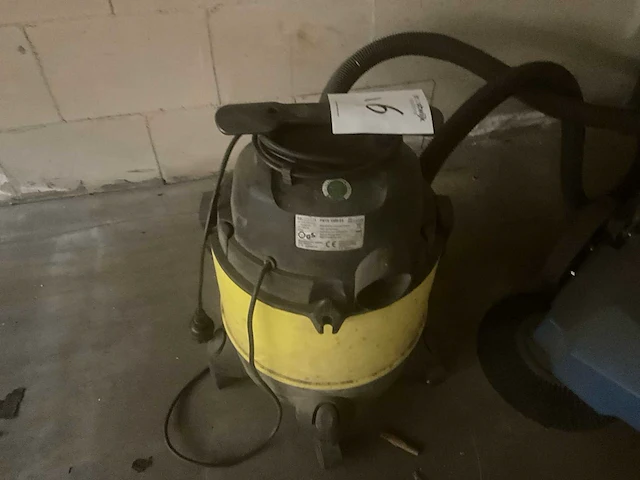 Stofzuiger en veegmachine - afbeelding 3 van  4