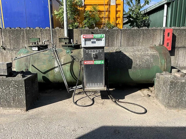 Stokvis equipment - dieseltank met pomp - afbeelding 1 van  8