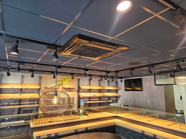 Stooff interior - 2020 - complete bakkerij winkelinrichting - afbeelding 6 van  21