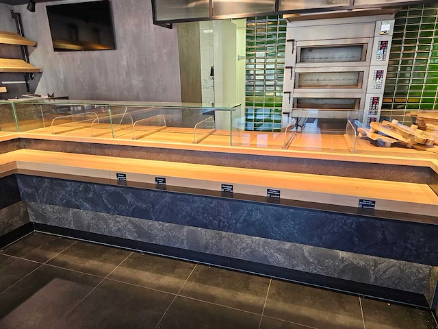 Stooff interior - 2020 - complete bakkerij winkelinrichting - afbeelding 12 van  21