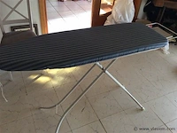 Stoomstrijkijzer calor + strijkplank brabantia - afbeelding 2 van  3