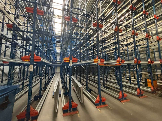 Storax - shuttle stelling 935 europallet plaatsen - afbeelding 1 van  5