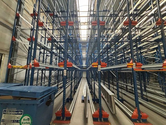 Storax - shuttle stelling 935 europallet plaatsen - afbeelding 4 van  5