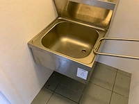 Stortbak met fontein - afbeelding 4 van  5