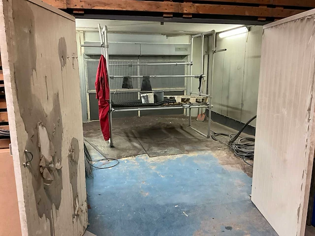 Straalafzuigings cabine - afbeelding 1 van  11