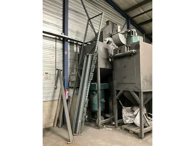 Straalcontainer - afbeelding 10 van  11