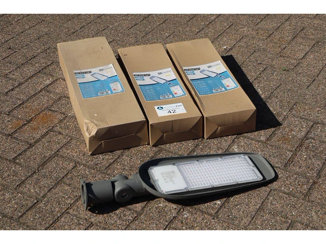 Straatlamp eversteel 66509/66500 3stuks nieuw - afbeelding 1 van  1