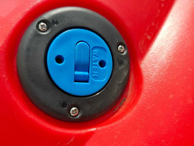 Straatveegmachine elektrisch met accu - afbeelding 5 van  15