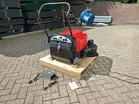 Straatveegmachine elektrisch met accu - afbeelding 10 van  15