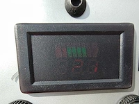 Straatveegmachine elektrisch met accu - afbeelding 14 van  15