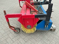 Straatveegmachine - afbeelding 8 van  12