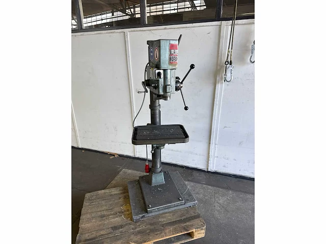 Strands - s68 - pillar drilling machine - afbeelding 2 van  7