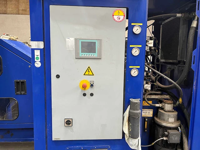 Strautman - 2016 - brikpress hp/np 240 - brikettenpers - afbeelding 3 van  7