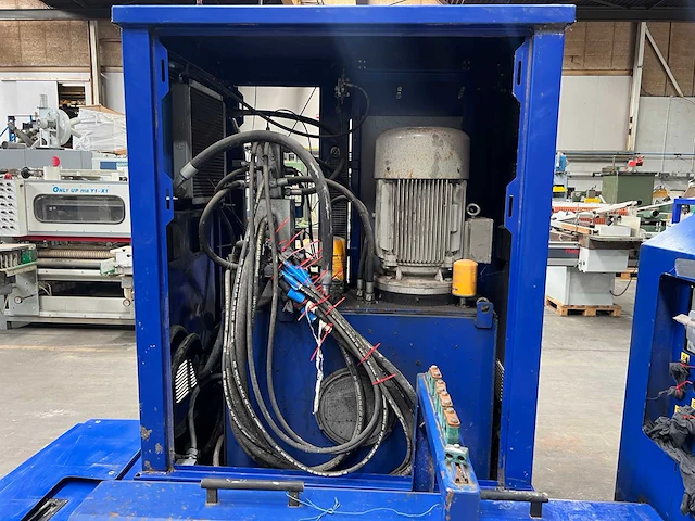 Strautman - 2016 - brikpress hp/np 240 - brikettenpers - afbeelding 6 van  7