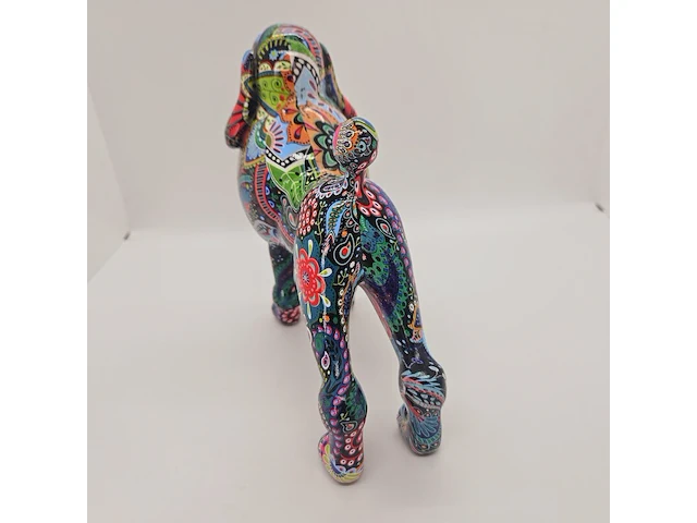 Street-art poedel - gedecoreerd sculptuur - afbeelding 6 van  8