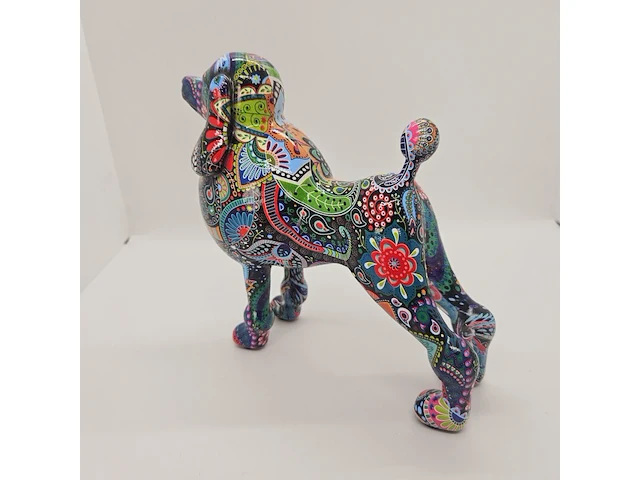 Street-art poedel - gedecoreerd sculptuur - afbeelding 7 van  8