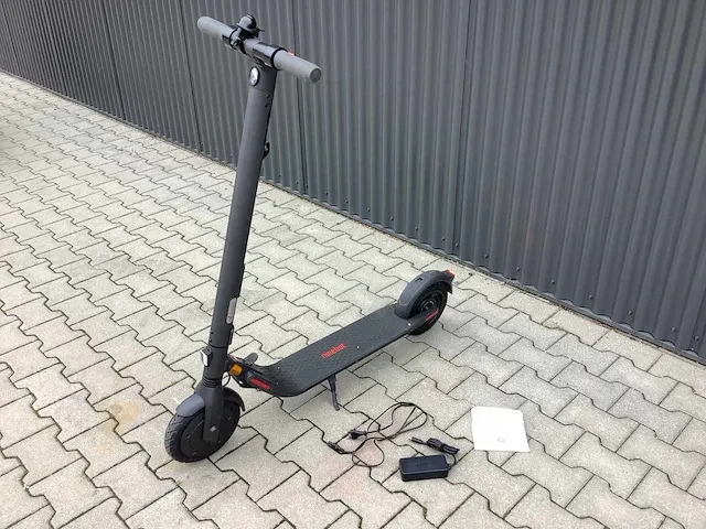 Streetscooter / e-step - afbeelding 1 van  15