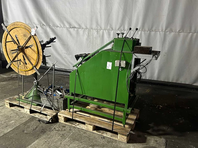 Strekmachine / decoiler - afbeelding 2 van  7