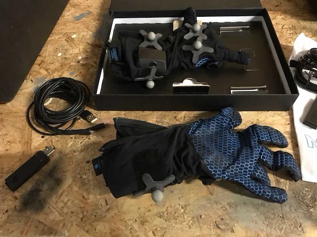 Stretchsense mocap pro fidelity motion capture handschoenen - afbeelding 3 van  5