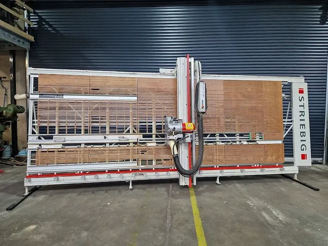 Striebig - standard trk 6220a - verticale platenzaag - afbeelding 1 van  15