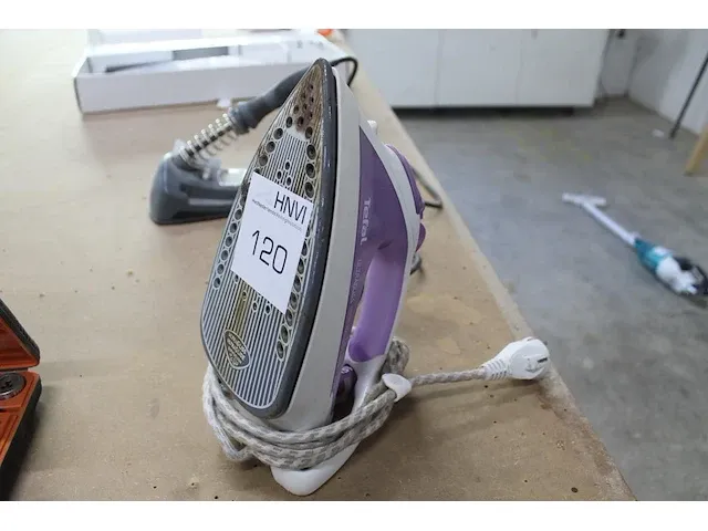 Strijkbout tefal ultragliss. - afbeelding 1 van  2