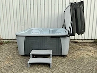 Strong spa’s jacuzzi - afbeelding 3 van  11