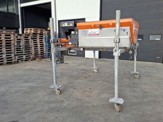 Strooier, schuitemaker, s2400esr, 2010 - afbeelding 1 van  20